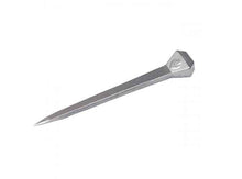 E-Head vs. City Head - How to Choose the Right Nails for Horseshoes - Source For Horse Farrier Supply