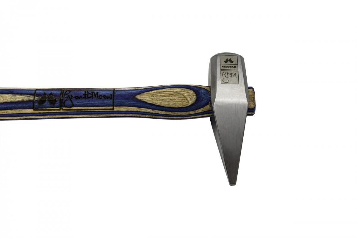 Mustad GDM Fullered/Concave Shafted Stamp With Wood Handle - Source For Horse